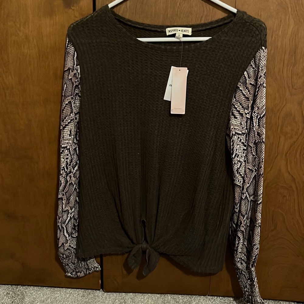 Size small fleece top